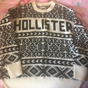 Hollister sweater size S